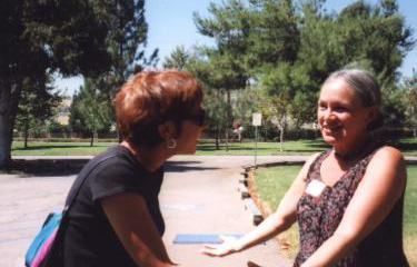 NancyBecky.jpg (48555 bytes)